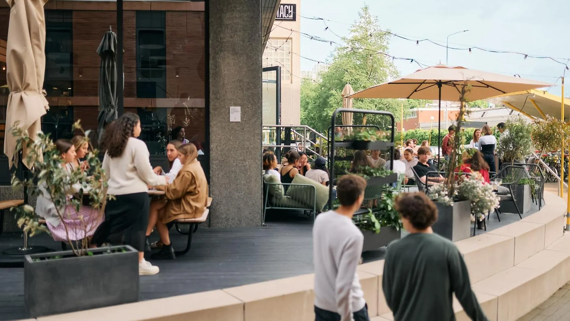 The Social Hub Amsterdam West 4 Star酒店